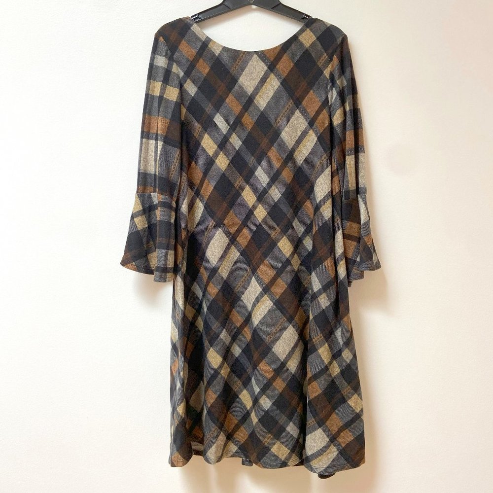 Plaid Dress w/ Longer sleeves